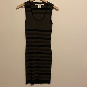 Max studio midi dress
